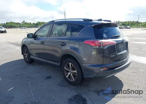 2017 Toyota Rav4 Xle z USA, uszkodzony, nr VIN JTMWFREV0HJ120453
